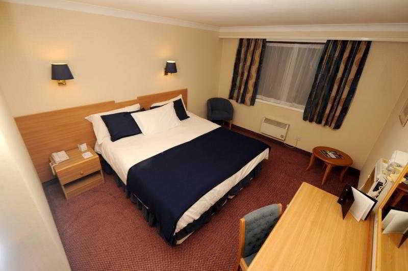 Holiday Inn Cardiff North M4 Jct 32, An Ihg Hotel חדר תמונה